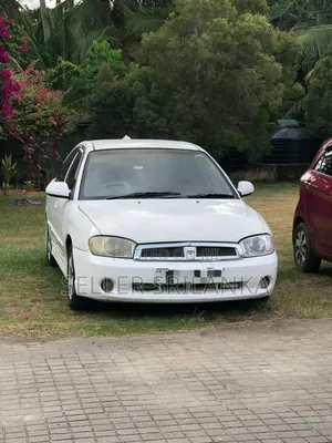 Photo - Kia Sephia 2002 White