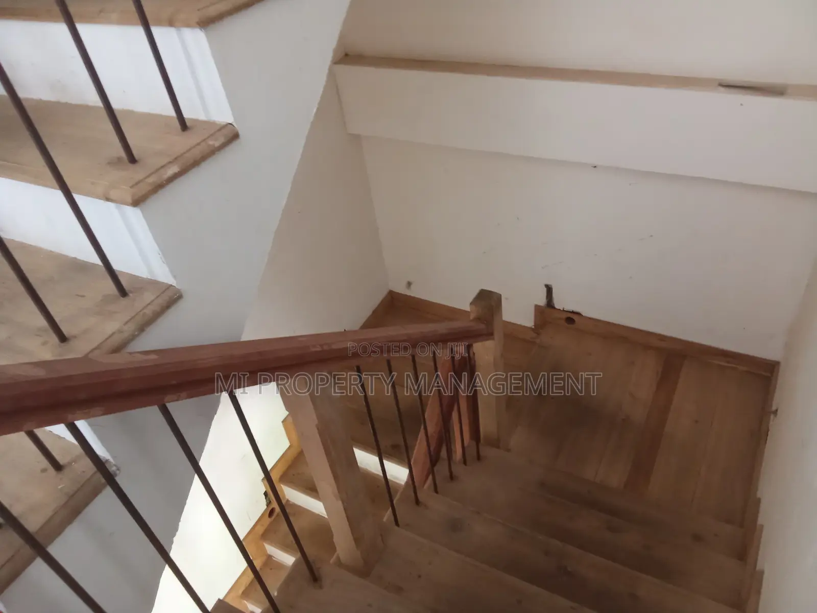 4bdrm House in M I Properties, Dehiwala for sale