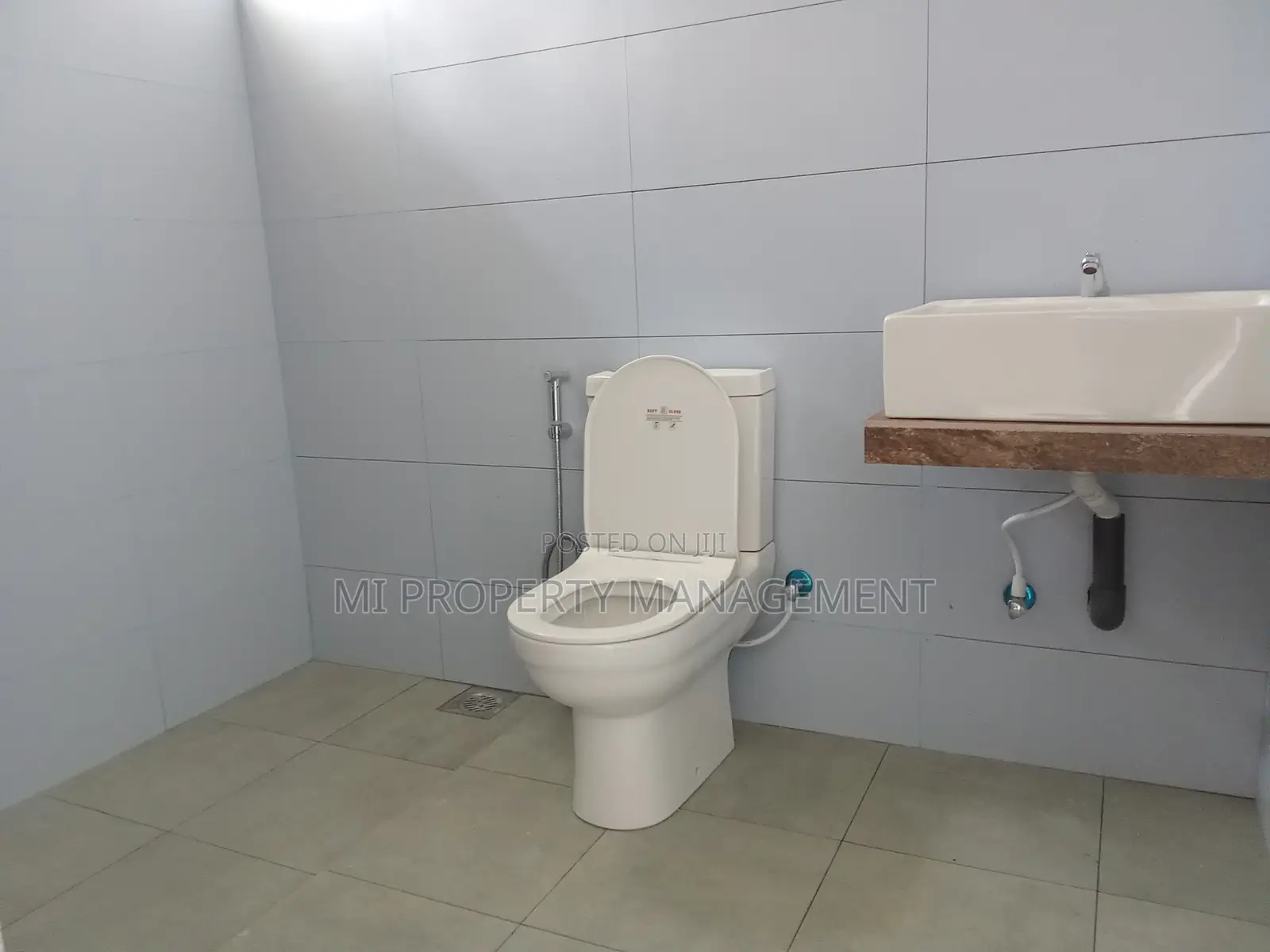 4bdrm House in M I Properties, Dehiwala for sale