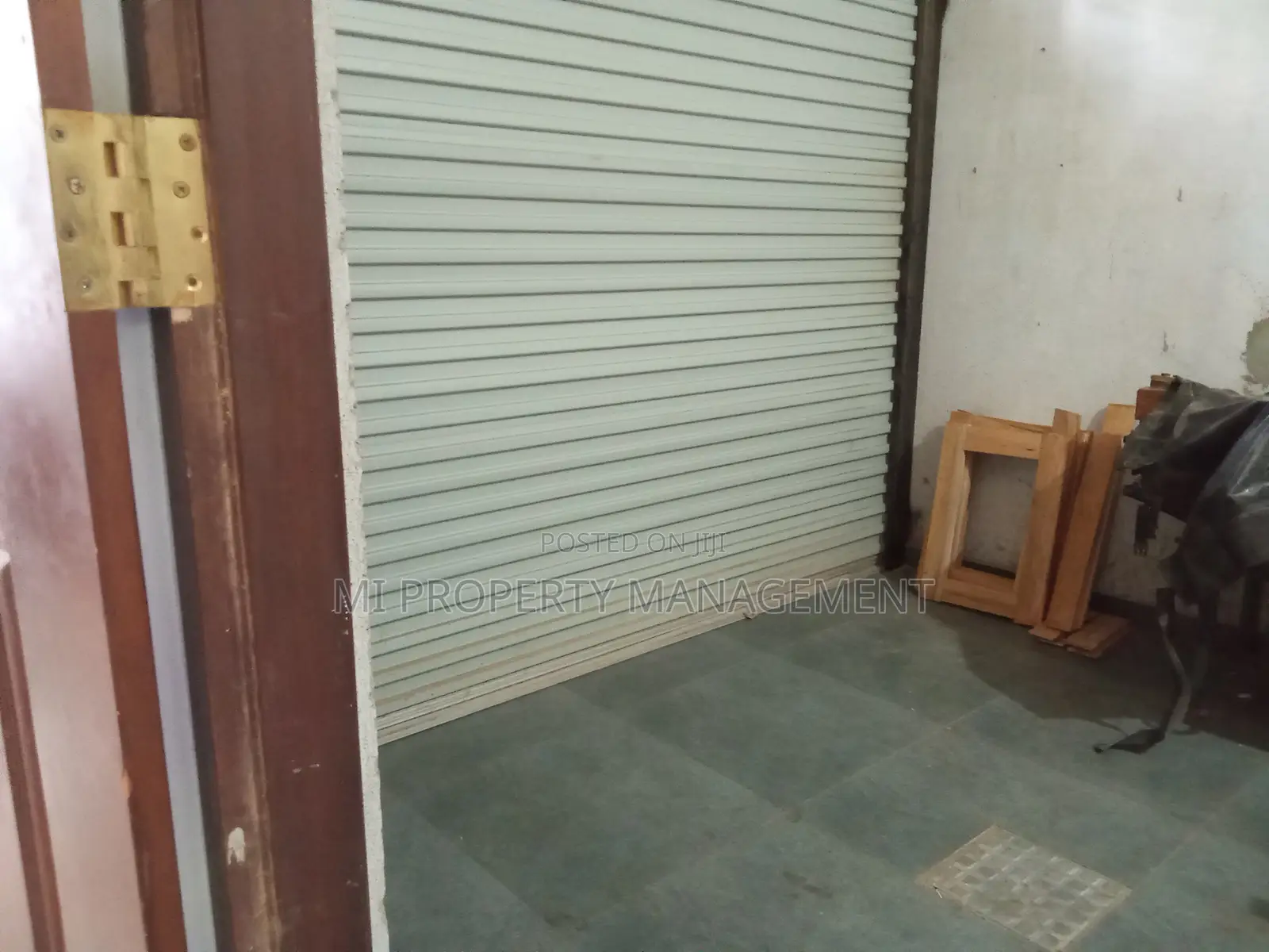 4bdrm House in M I Properties, Dehiwala for sale