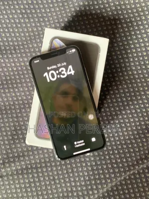 Photo - Apple iPhone XS 64 GB White