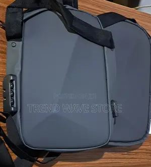 Photo - Usb Side Traveling Bag