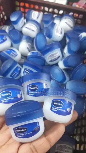 Photo - Vaseline Skin Protecting Jelly