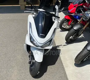 Photo - New Honda 2025 White