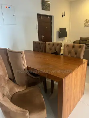 Photo - Sale of Dining Table With 6 Chairs