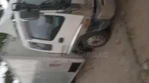 Photo - Issuzu Lorry for Immediate Sale