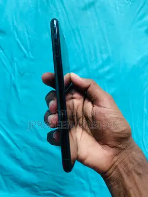 Photo - Apple iPhone 11 Pro Max 256 GB Green