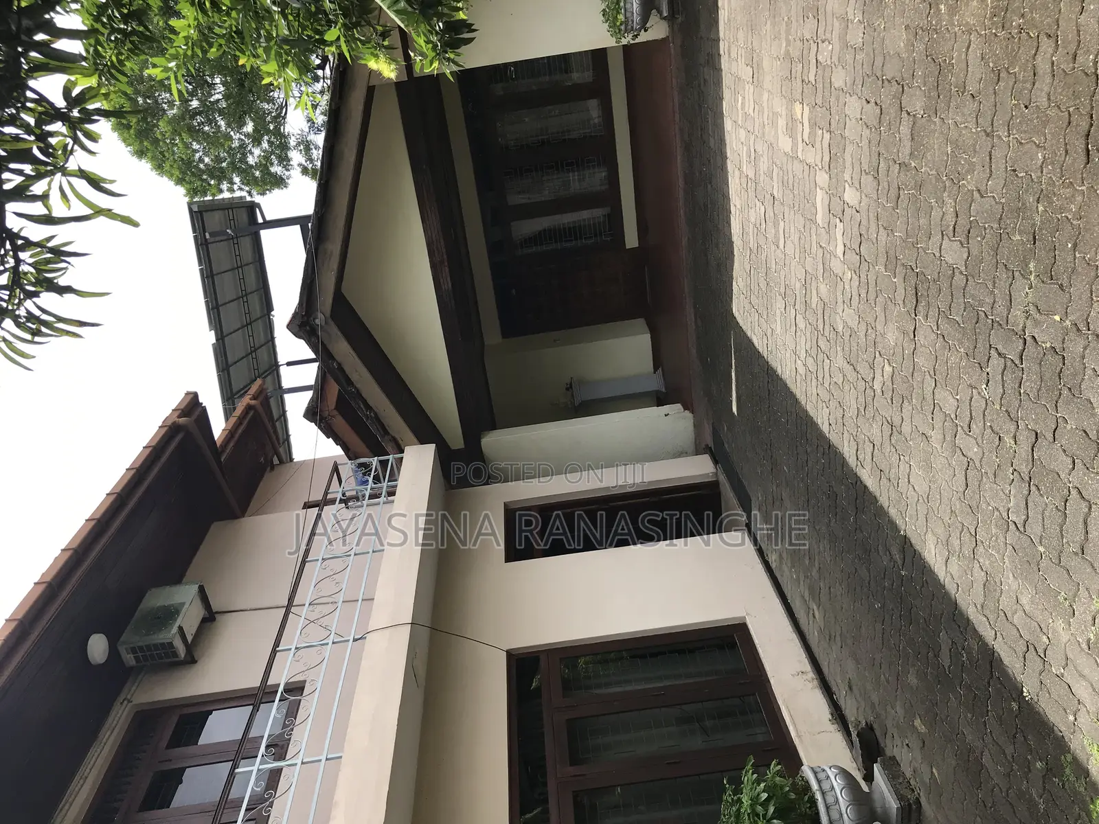 5bdrm House in Kotikawatta for sale