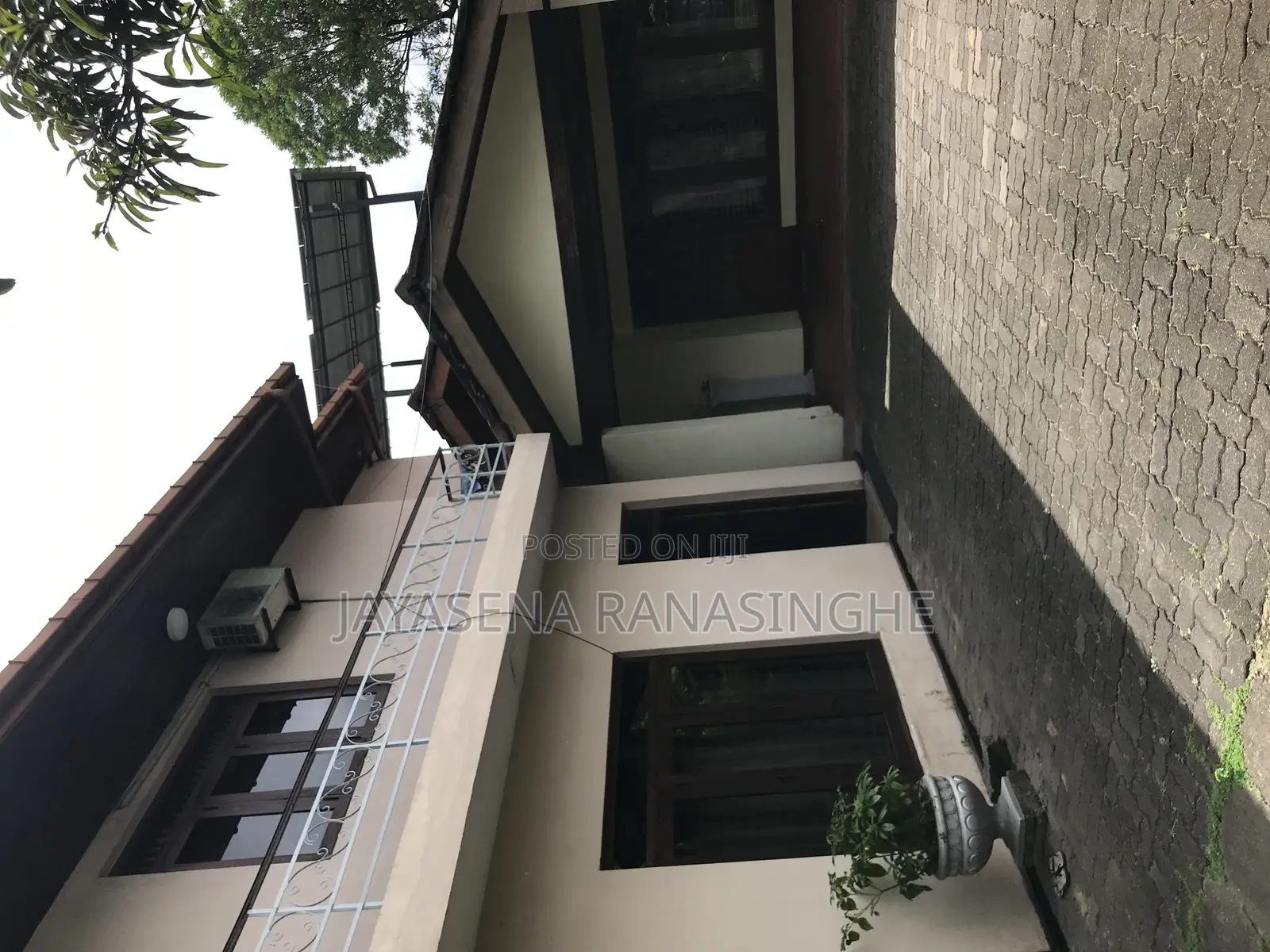 5bdrm House in Kotikawatta for sale