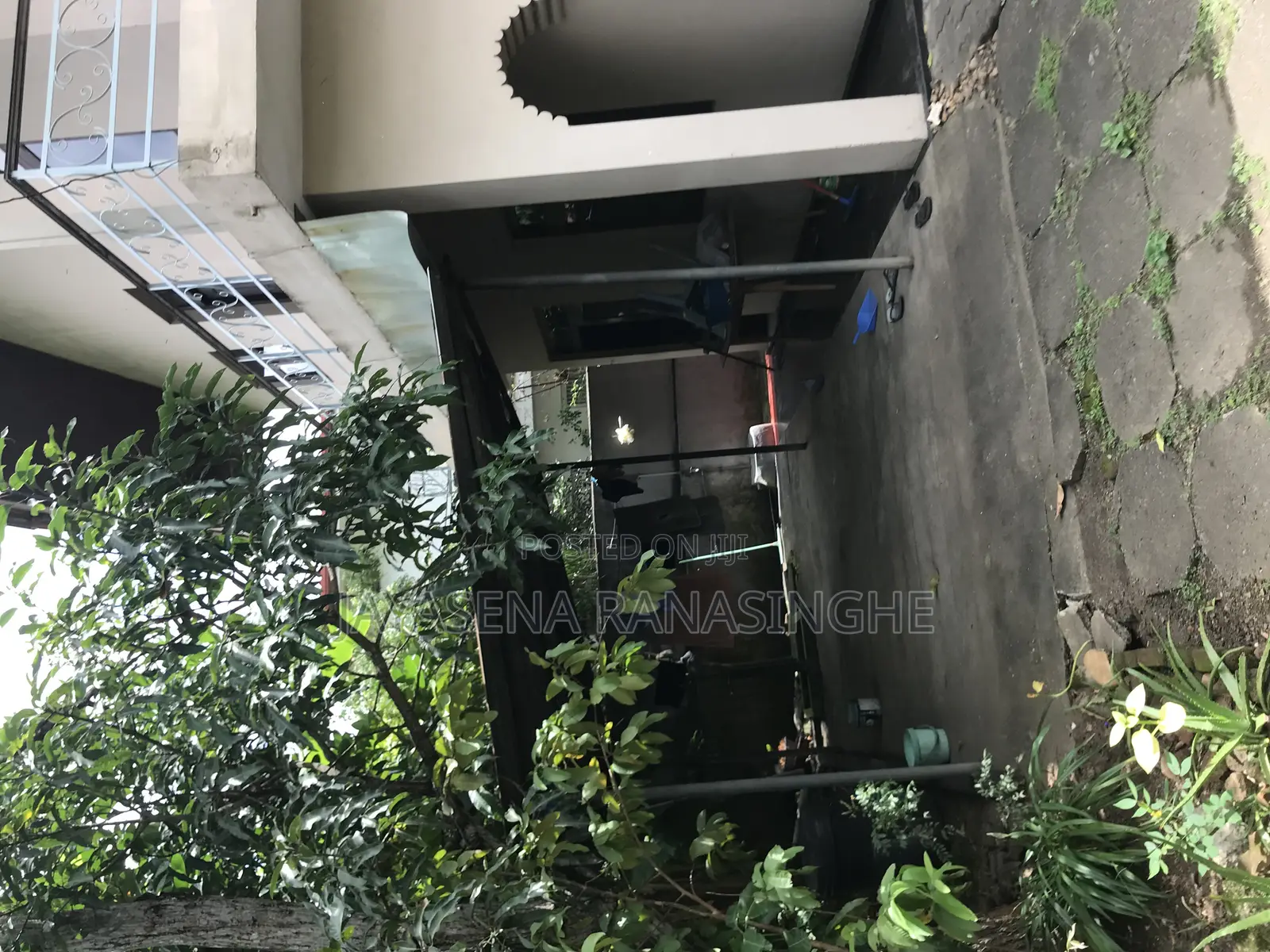 5bdrm House in Kotikawatta for sale