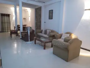 5bdrm House in Kekirideniya Road, Kaduwela for sale