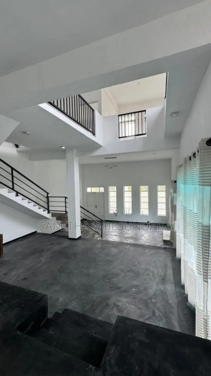 Furnished 4bdrm House in Ragama for sale