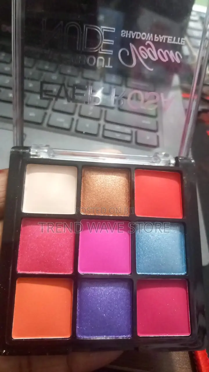 Ever Rosa a About Nude Eye Shadow