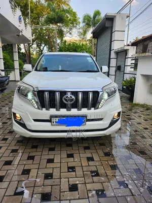 Photo - Toyota Land Cruiser Prado 3.0 D-4D (190 Hp) 7 seats 2014 White