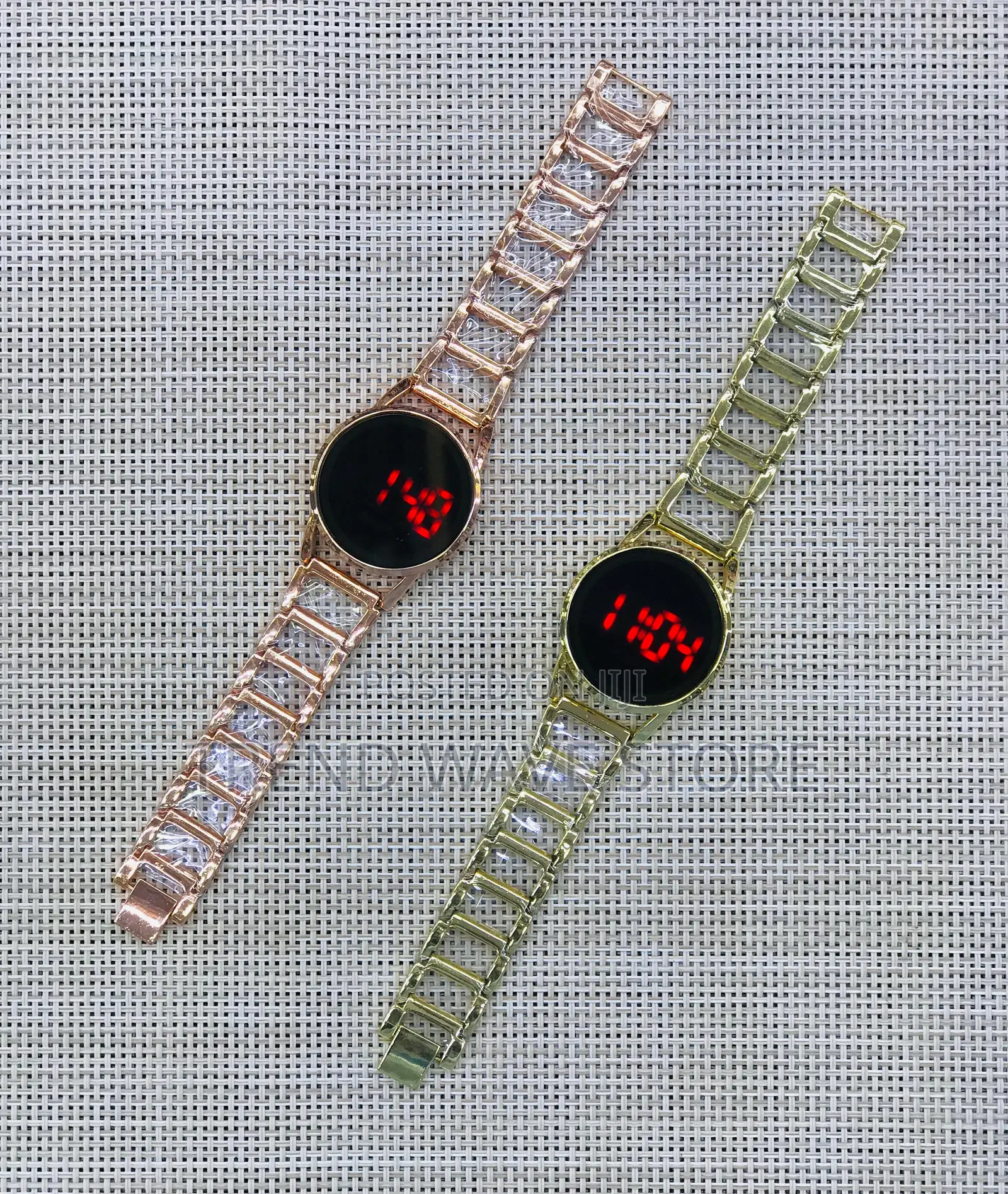 New Ladies Chain Watch
