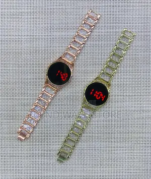Photo - New Ladies Chain Watch