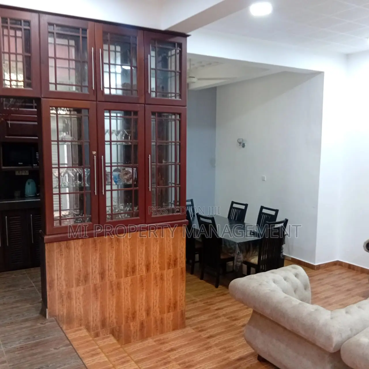 6bdrm Duplex in M I Properties, Kalubowila for sale