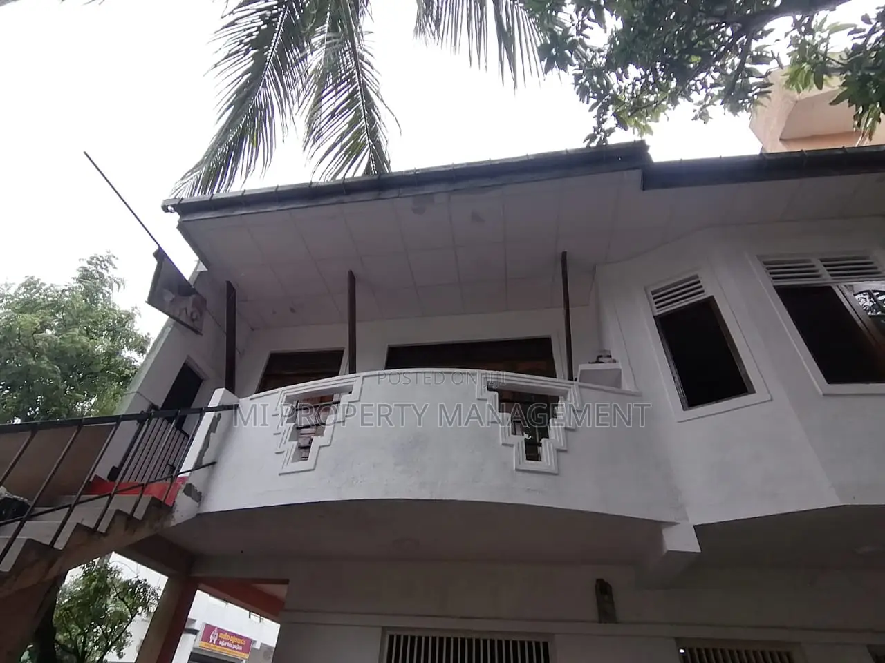 5bdrm Duplex in M I Properties, Kirulapana for sale