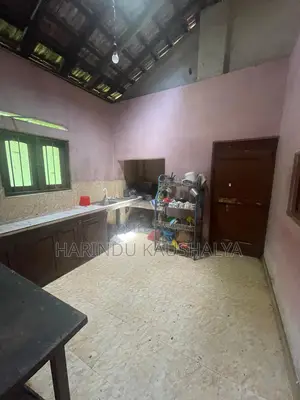 Photo - Furnished 6bdrm House in Nattandiya for sale
