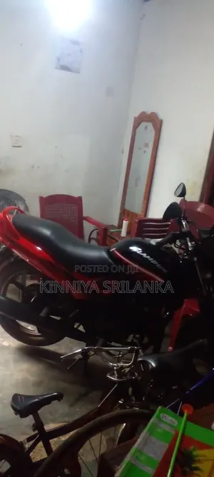 Hero Glamour 2016 Red