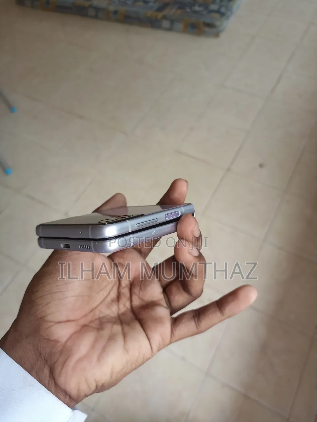 New Samsung Galaxy Z Flip3 5G 256 GB