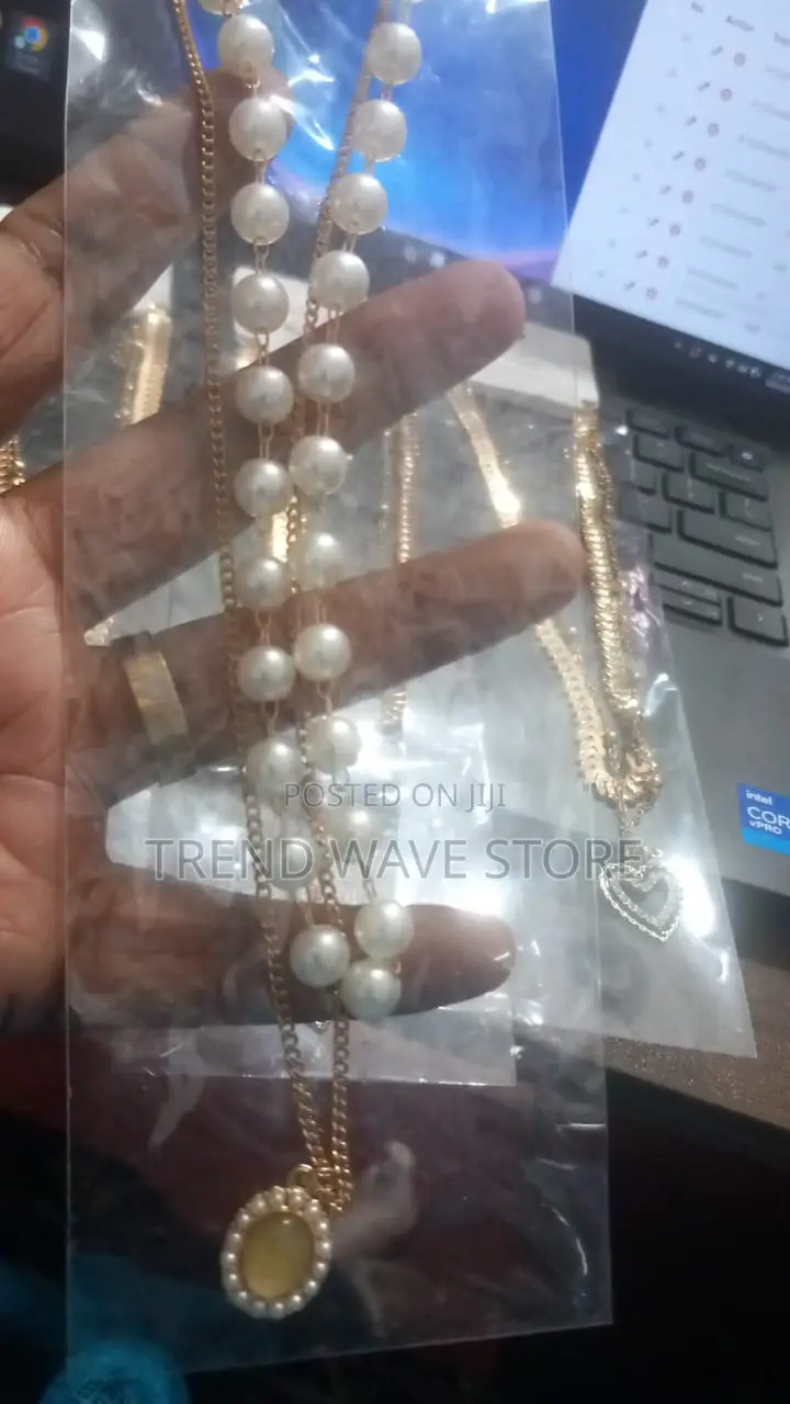 Double Layer Pearl Chain