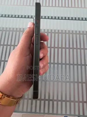 Apple iPhone 13 128 GB Green