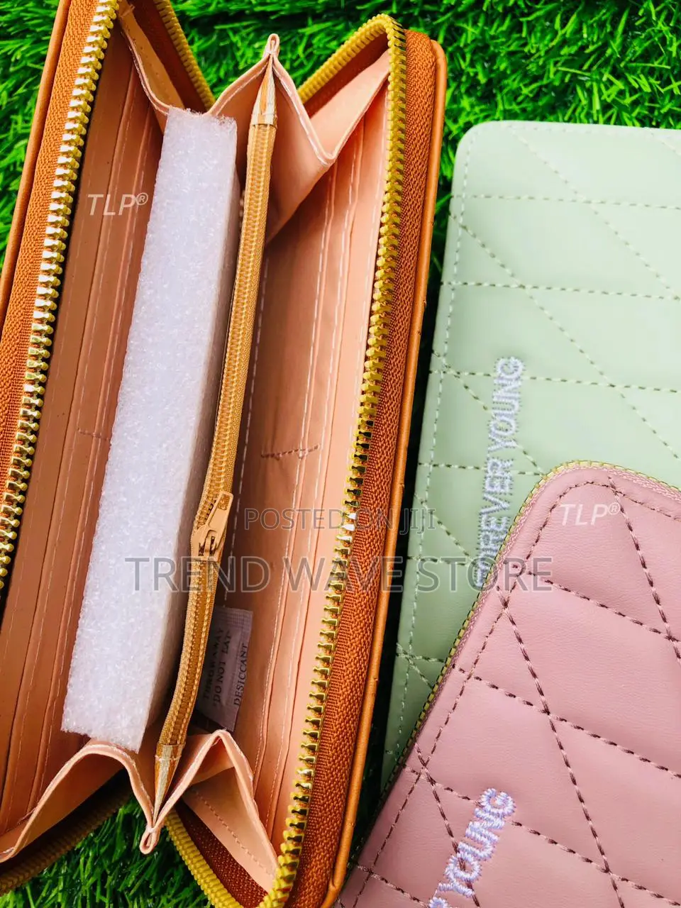 ”Forever Young” Ladies Wallet