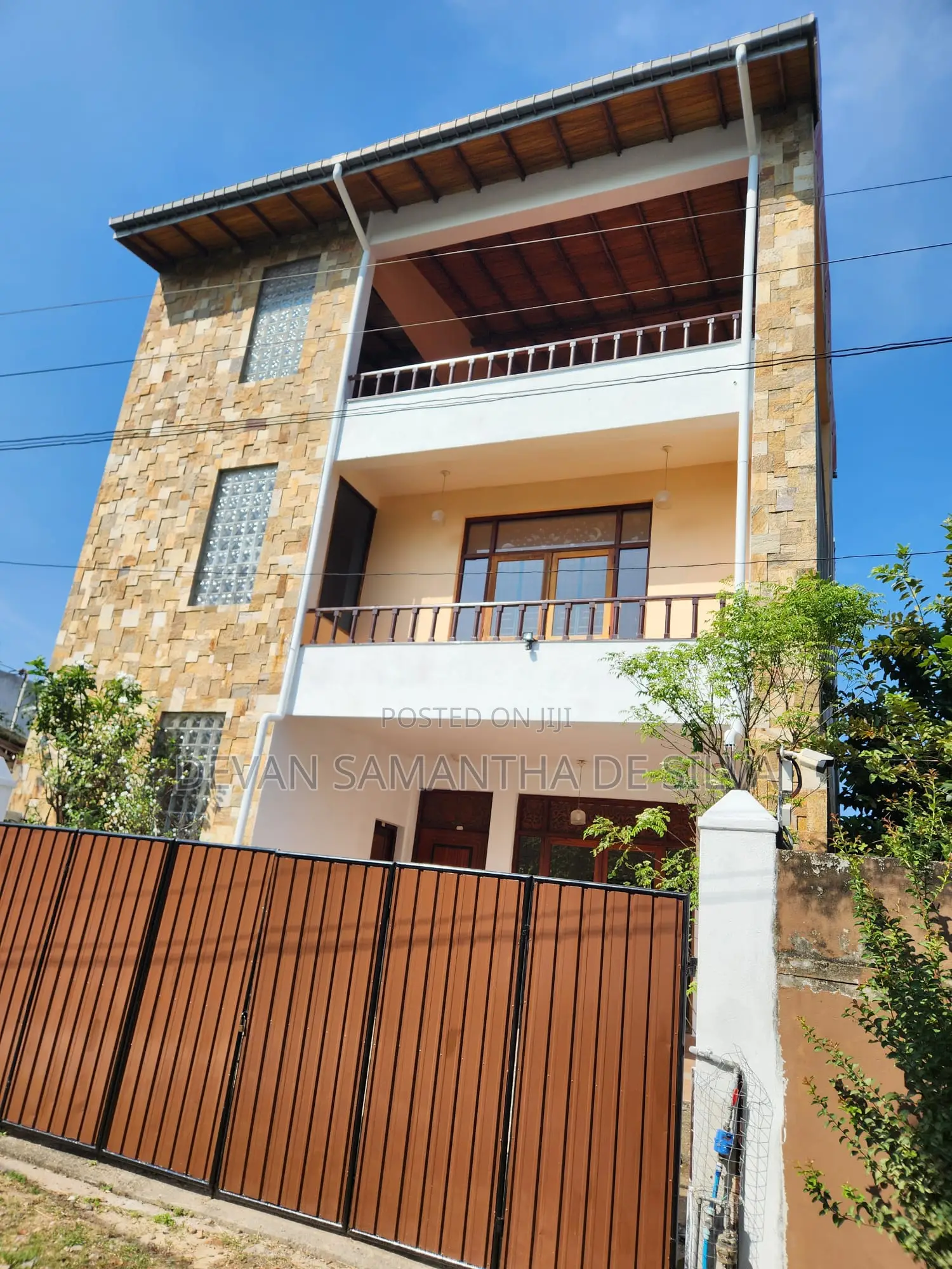 5bdrm Apartment in Ratmalana for sale