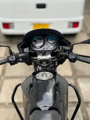 Photo - Hero 2010 Black