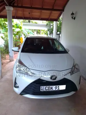 Photo - Toyota Vitz 2017 White