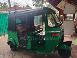 Photo - Bajaj RE 2006 Green