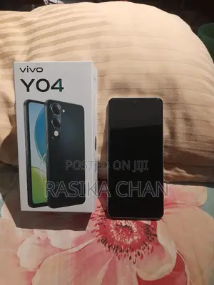 Photo - Vivo Y04 64 GB Bronze