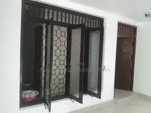 8bdrm House in Borella for sale