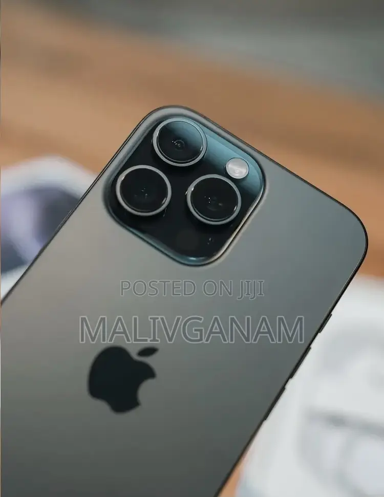 New Apple iPhone 16 Pro Max 256 GB Black