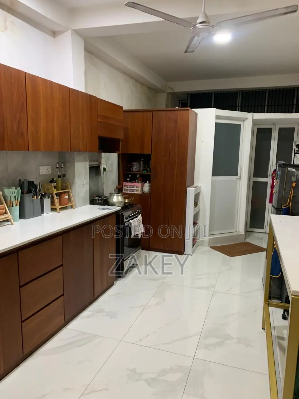 3bdrm House in Colombo 09, Dematagoda for sale