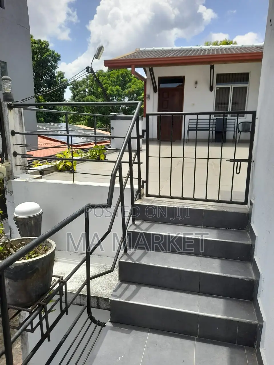 Furnished Studio Apartment in Short Studio Annex, Nugegoda for rent