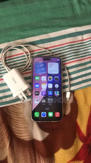 Apple iPhone 16 Pro Max 1 TB Gold