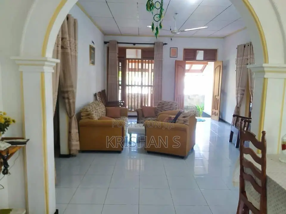 4bdrm House in Panadura for sale