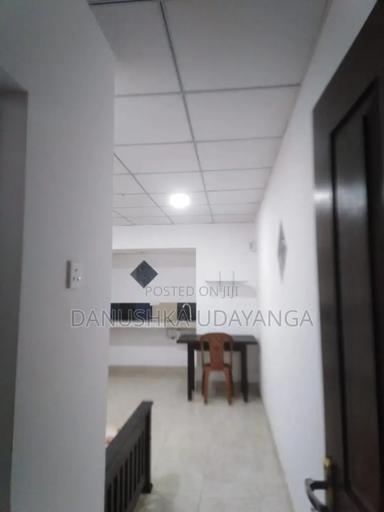 1bdrm Room & Parlour in Embilipitiya for rent