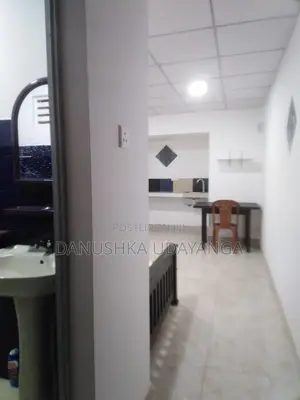 1bdrm Room & Parlour in Embilipitiya for rent