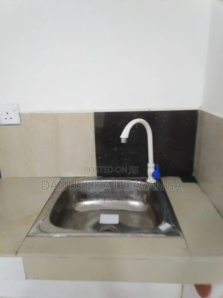 1bdrm Room & Parlour in Embilipitiya for rent
