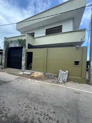 4bdrm House in Designed And, Ratmalana for sale