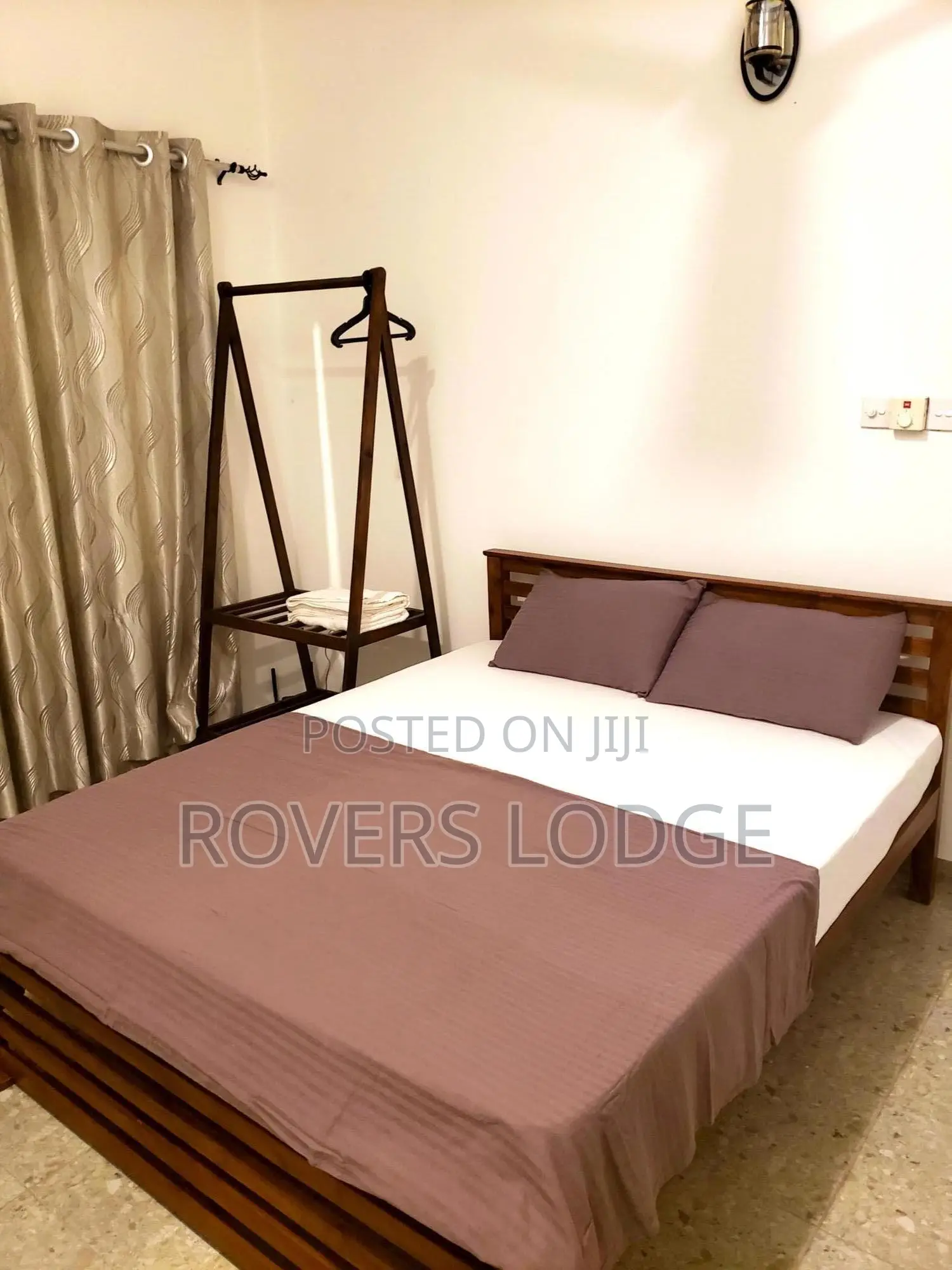 Furnished 4bdrm Room & Parlour in Rovers Lodge, Negombo for rent