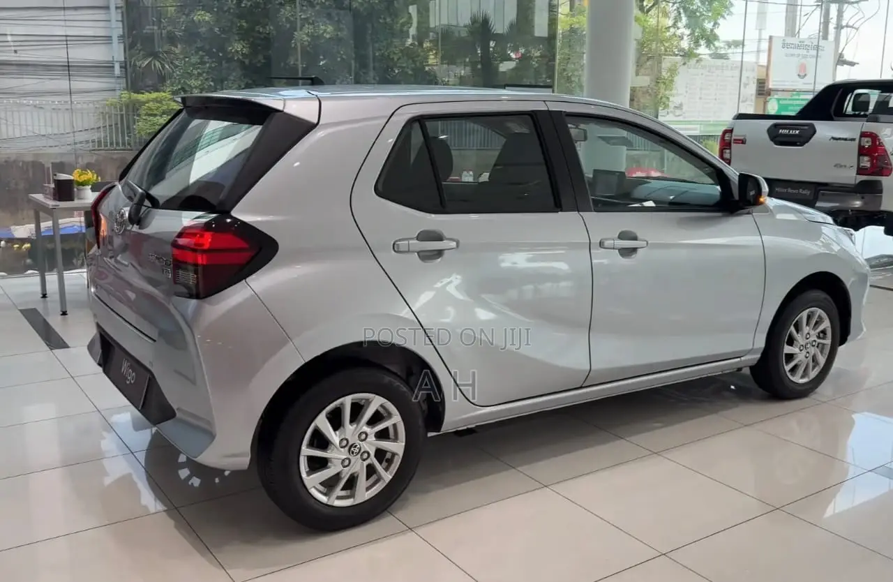 New Toyota 4-Runner 2025 Silver