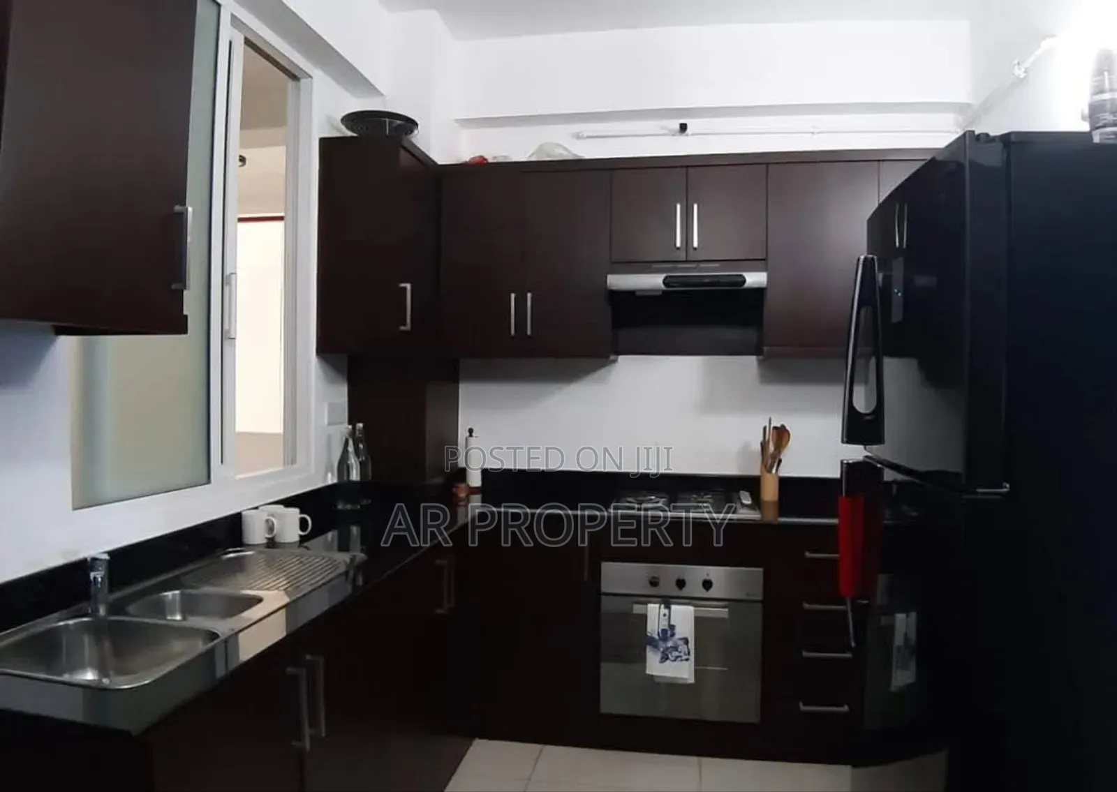 Furnished 4bdrm Apartment in Colombo City for sale