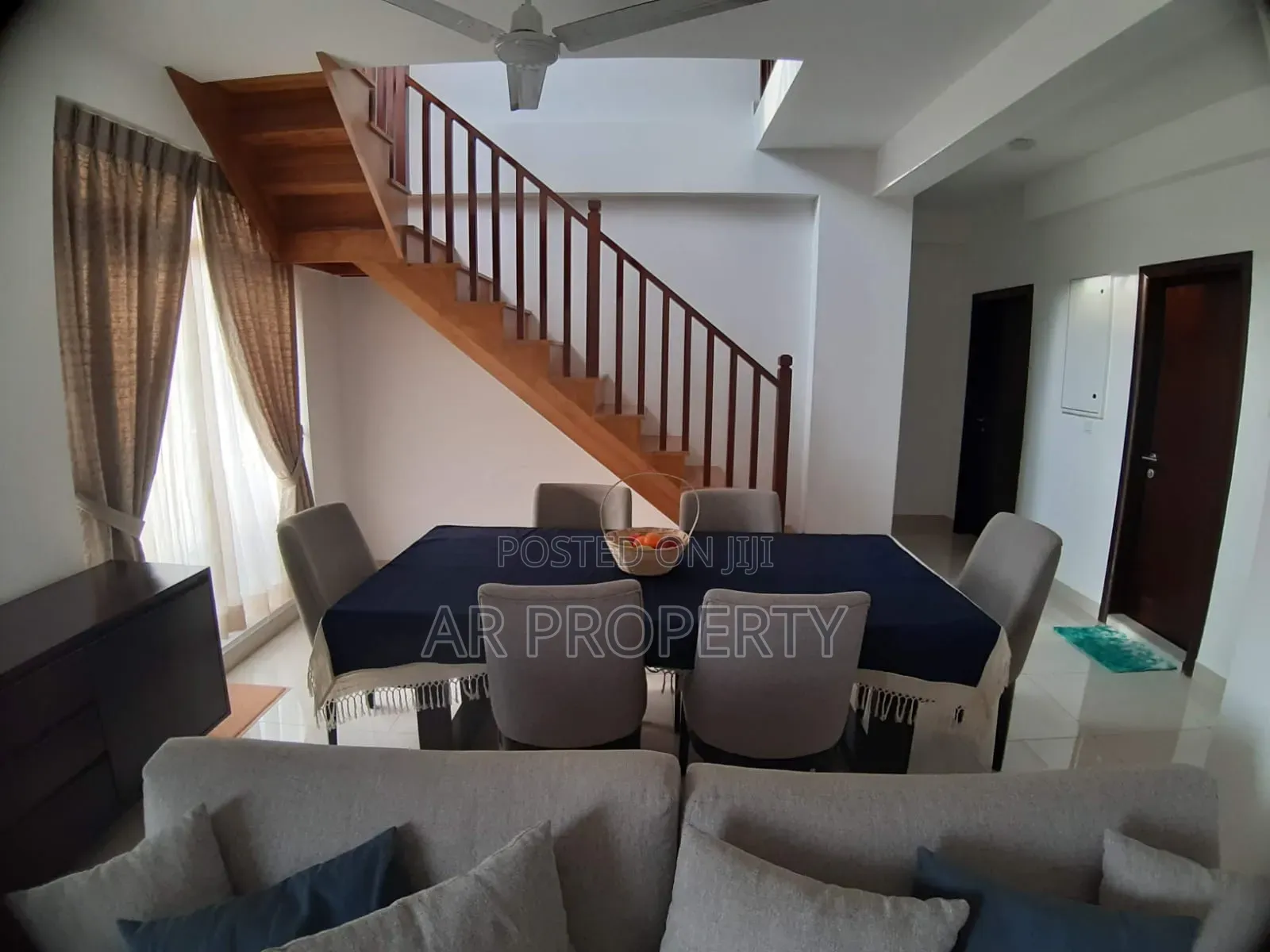 Furnished 4bdrm Apartment in Colombo City for sale