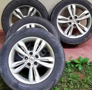 Photo - 17" Alloy Wheel Set Hyundai Tucson