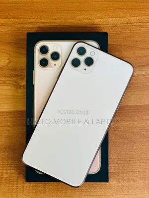 Photo - Apple iPhone 11 Pro Max 256 GB Gold