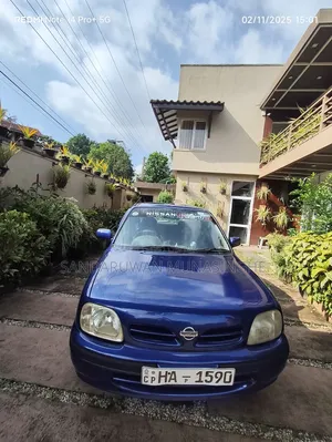 Photo - Nissan March 2000 Blue